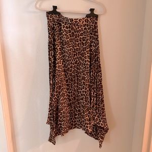 Zara asymmetrical pleated  leopard skirt